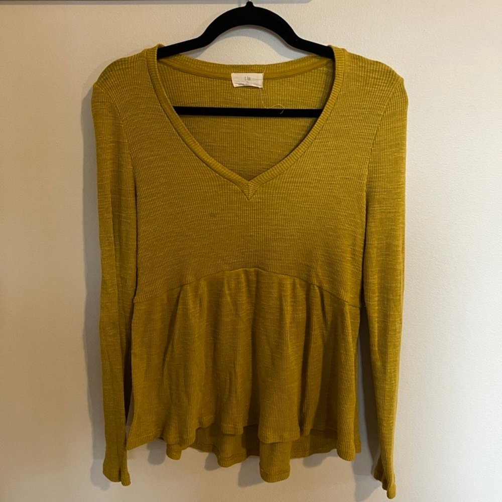 Anthropologie Gold V-Neck Longsleeve Fit and Flare Top